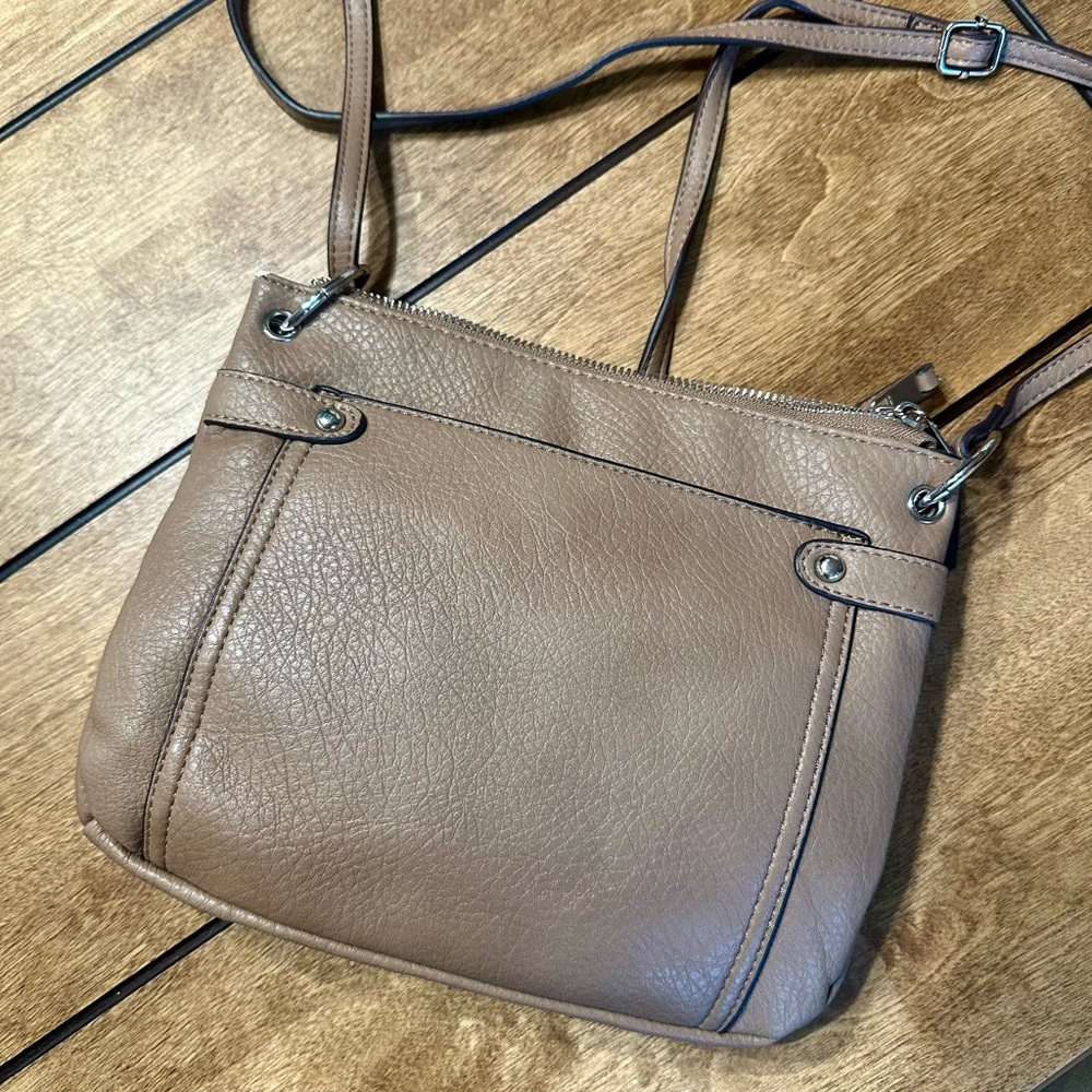 Kelly and Katie Elegant Tan  Crossbody Bag